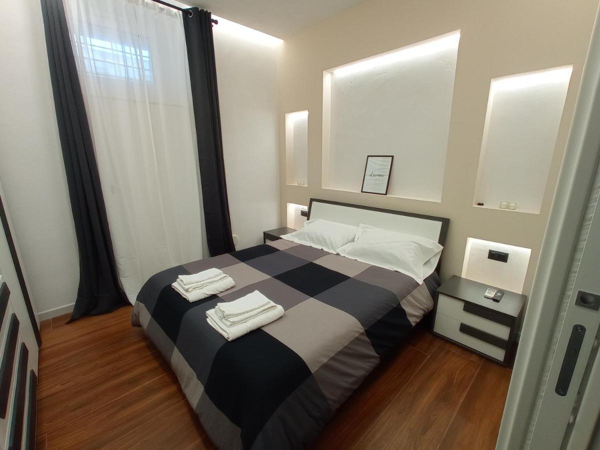Suites Elifani Trani Bagian luar foto
